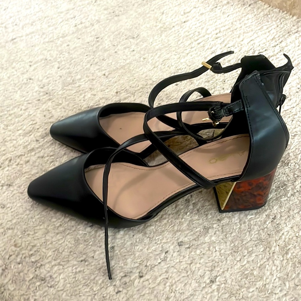 Aldo heels, Burled-like heel